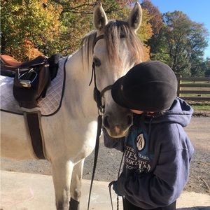 Meet your Posher, Chloe